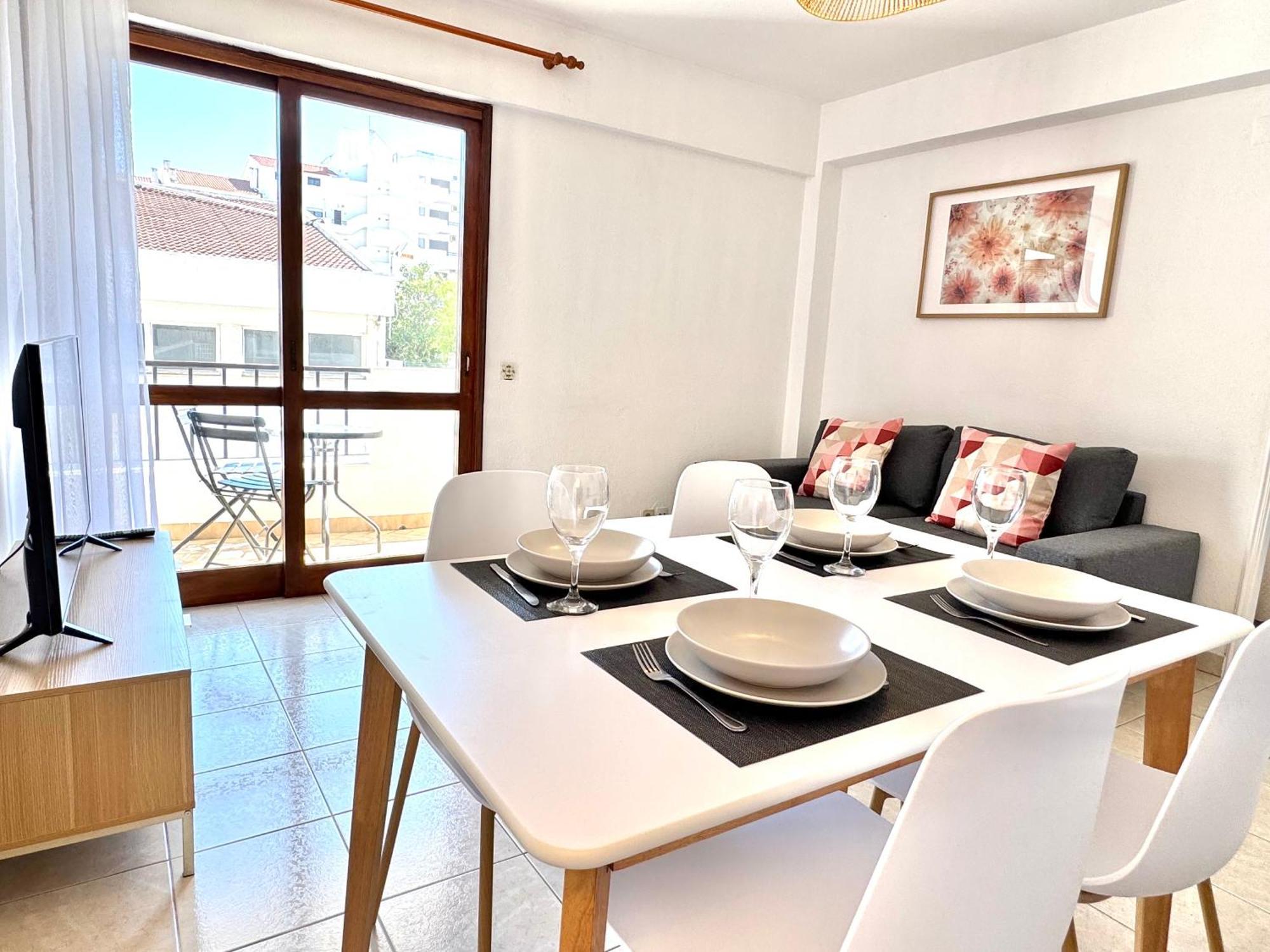 - 2 Bedrooms * Albufeira