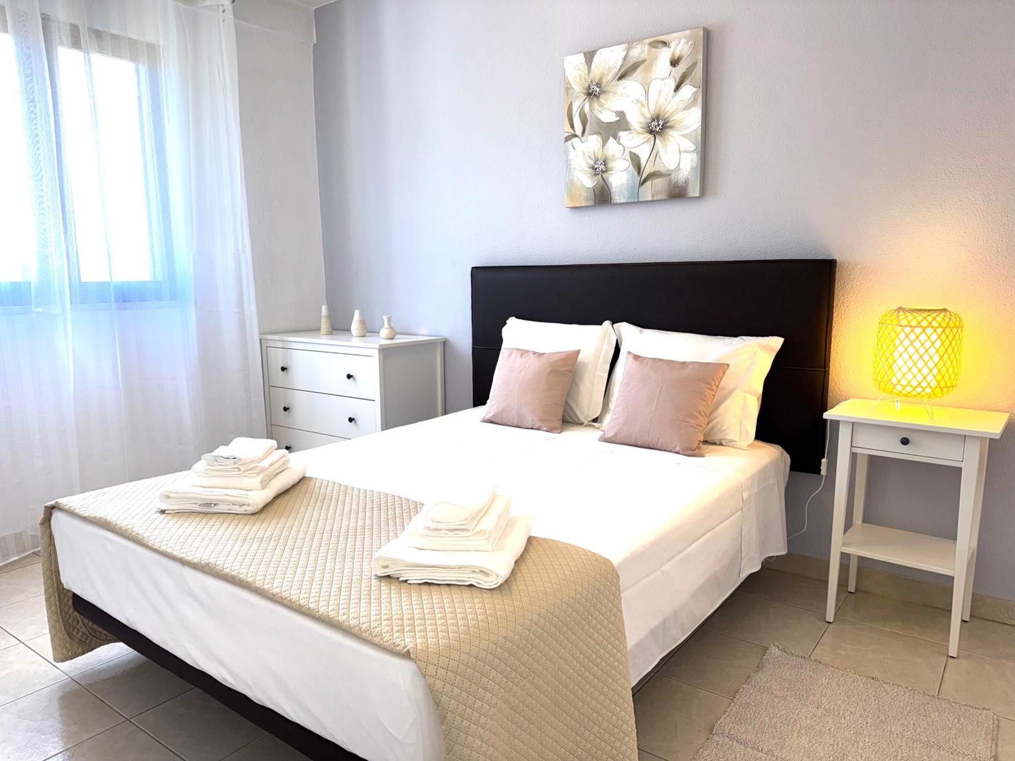 - 2 Bedrooms